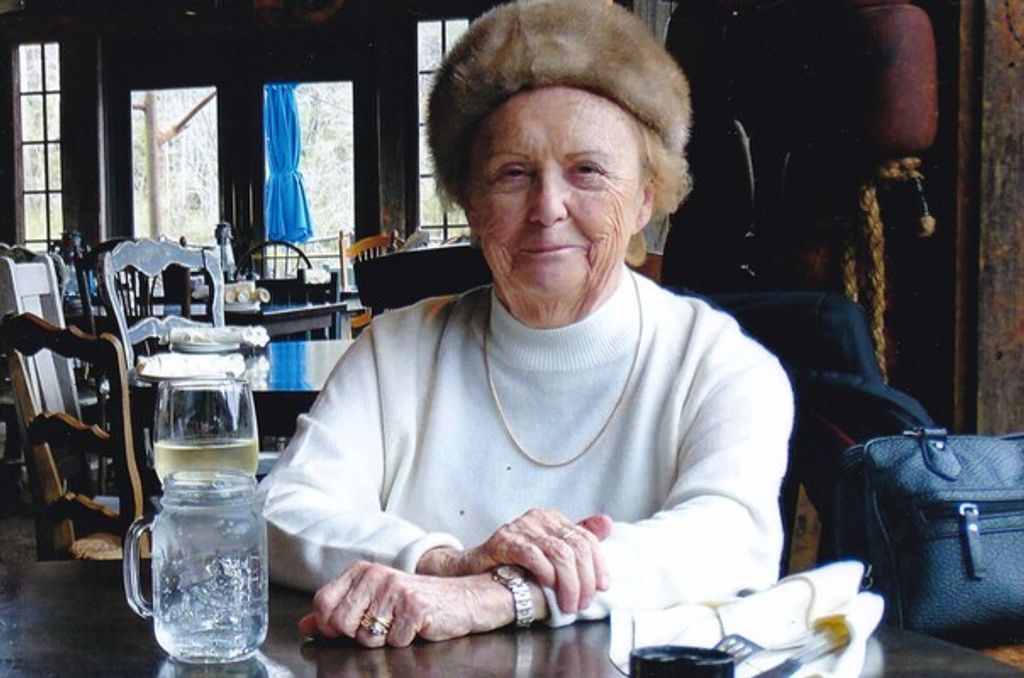 Magdalena "Magie" Espinosa