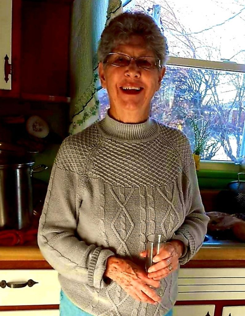 Mary Lou (Mccarty)  Slone