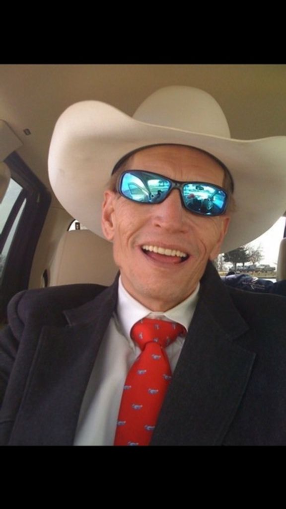 Robert Mark Hamilton Profile Photo