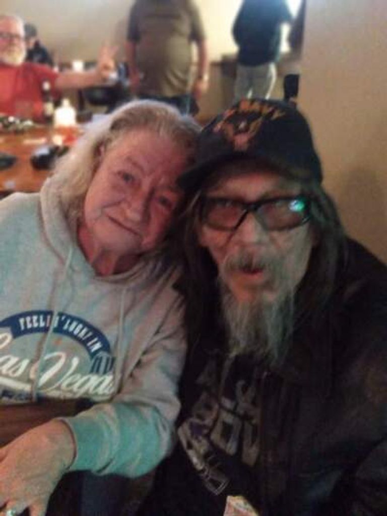 Robert Navarro Profile Photo