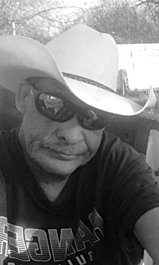Chris Jonathan Martinez Profile Photo