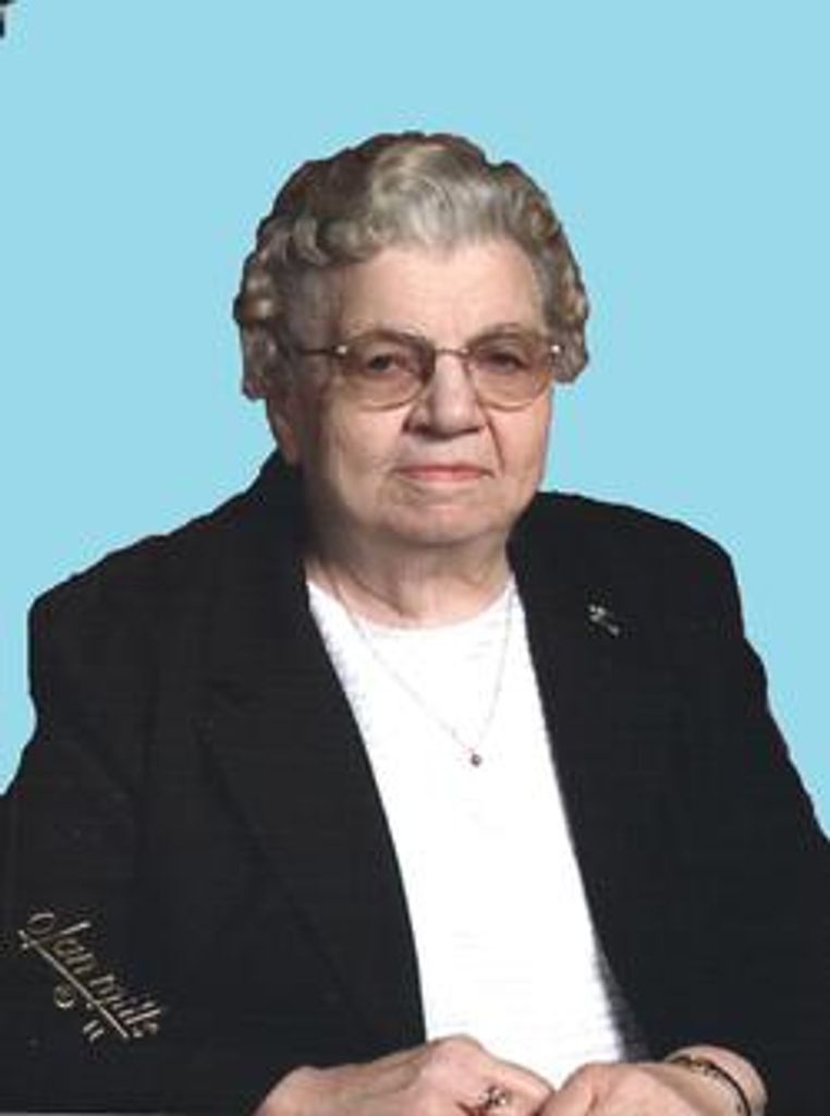 Betty L Nieschulz