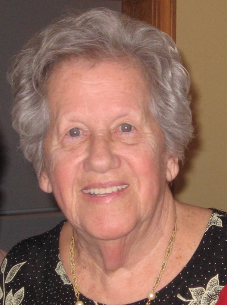 Hilda (Mello)  Tavares-Andrade