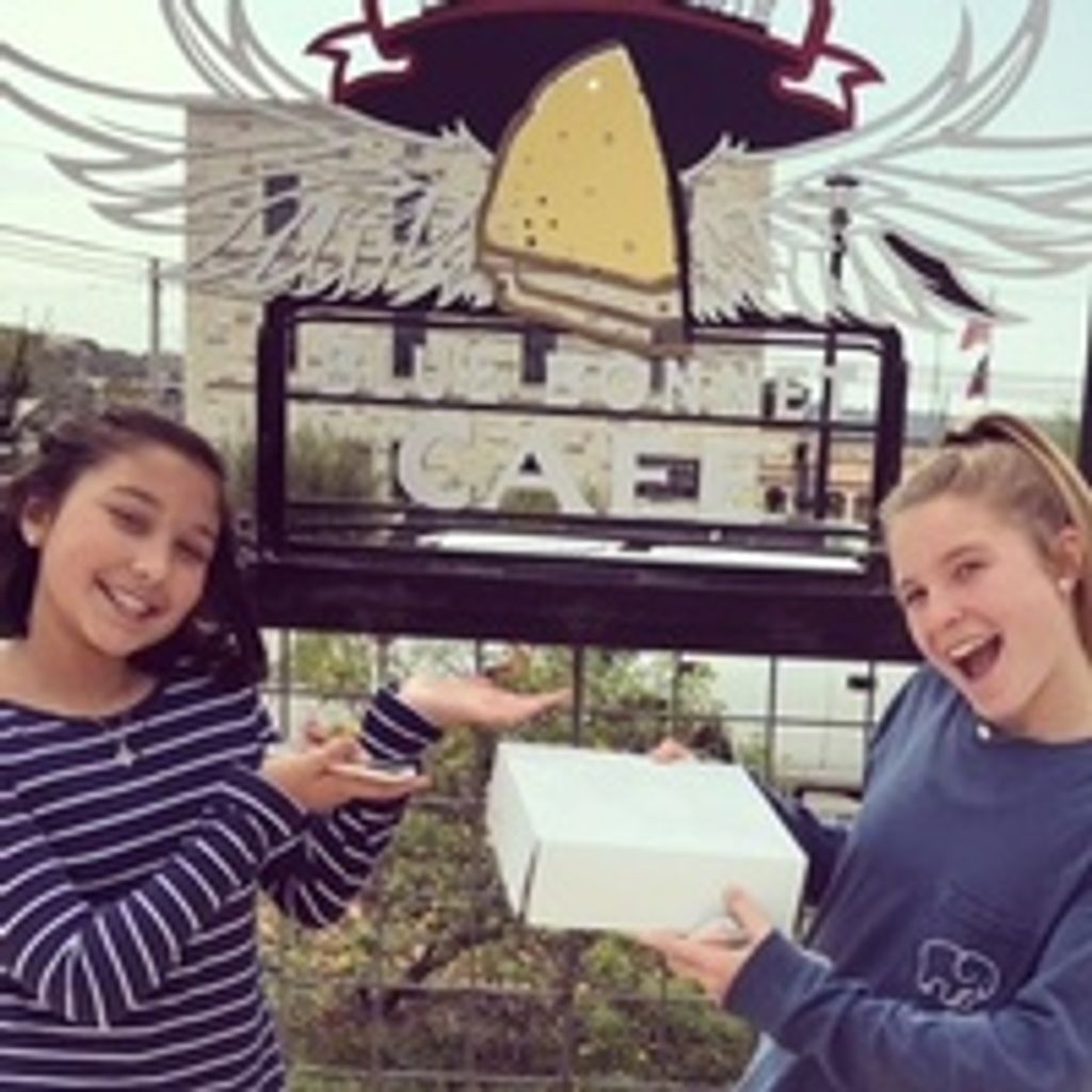 Hannah Mccleery And Maddie Shrinivas