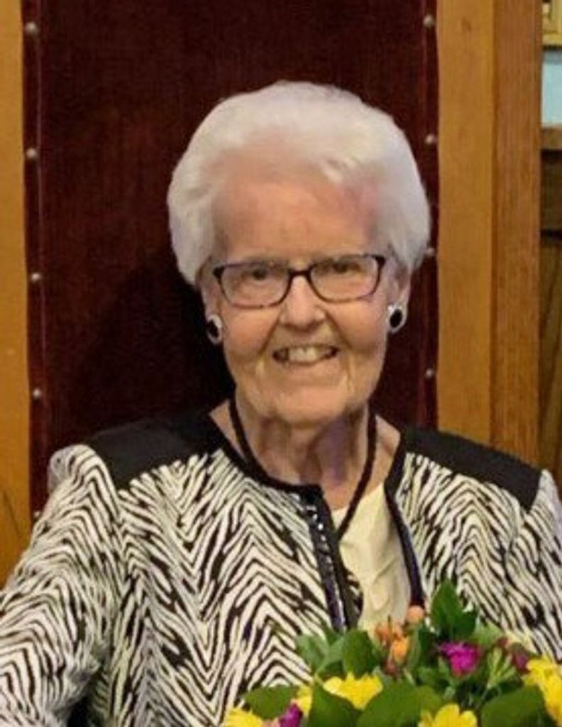 Mary Lou Borland