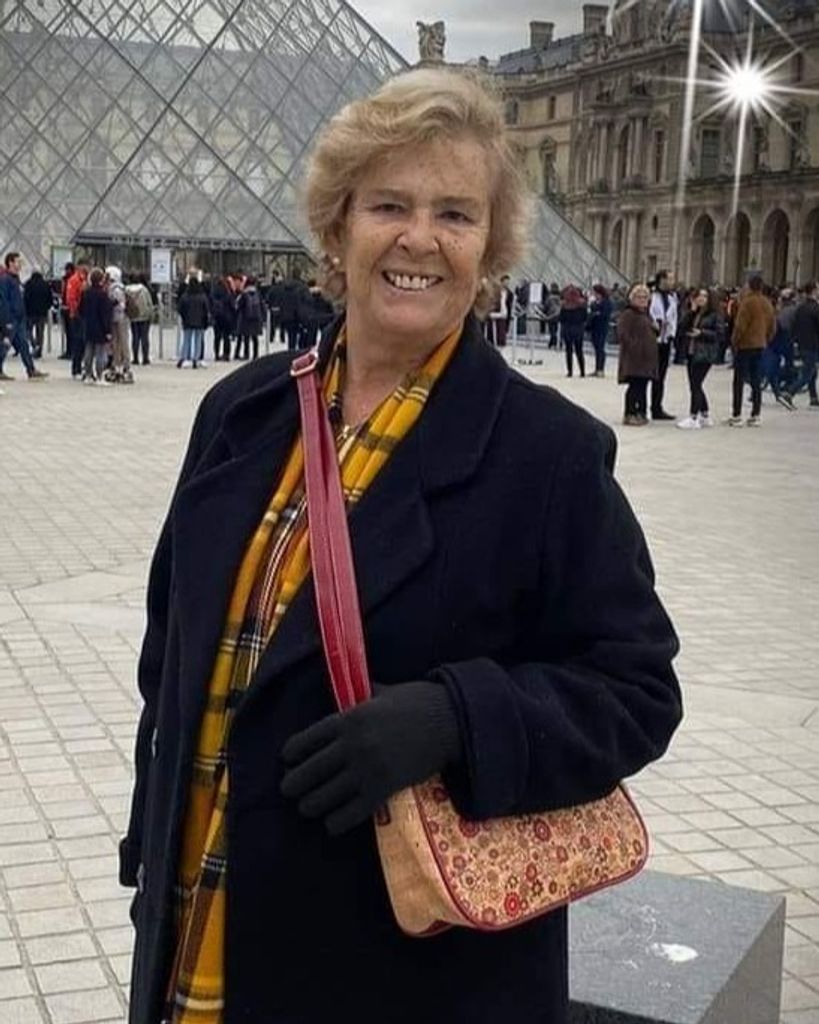 Gladys Santore Profile Photo