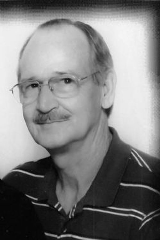 Robert Eugene "Gene" Magee Profile Photo