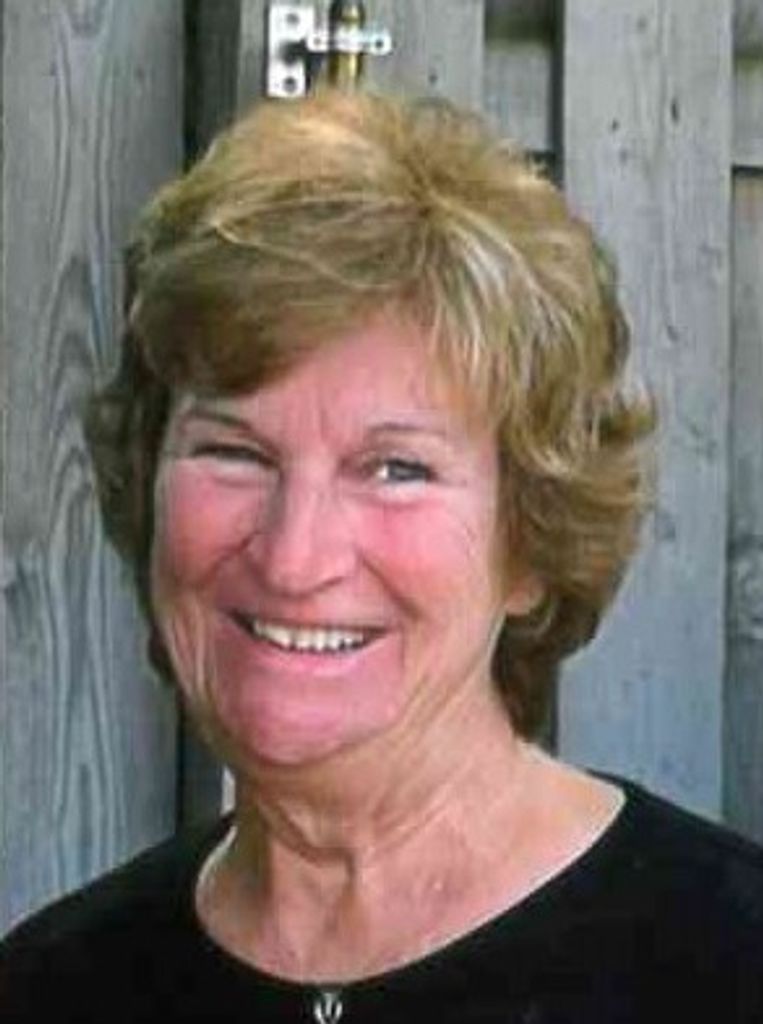 Carol (Mccue)  Banker