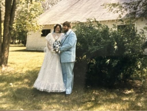 Wendy L Anderson photo gallery thumbnail 47 of 75