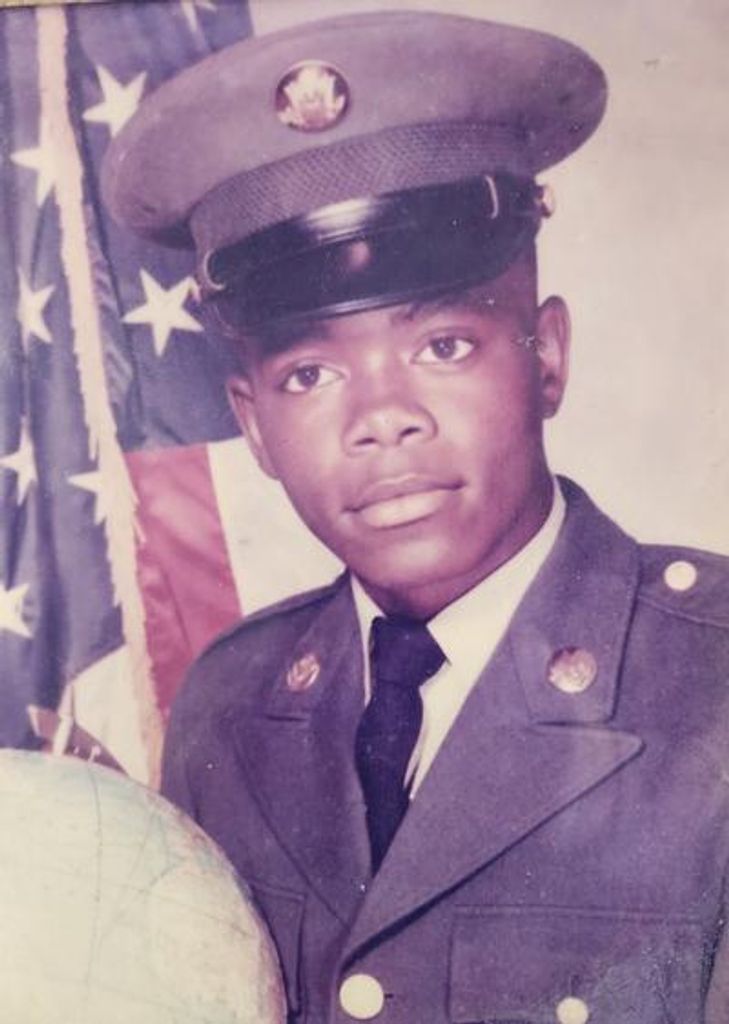 Dwight Ray Richardson Profile Photo