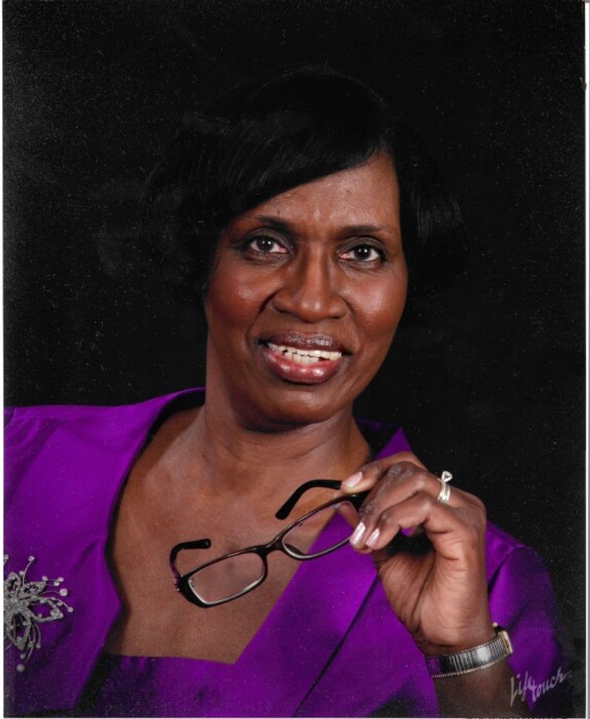 Gloria Elaine Dunkley Profile Photo
