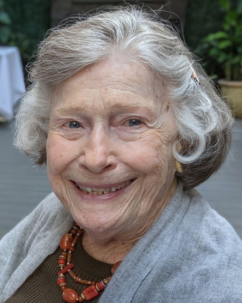 Emma J Perez Profile Photo