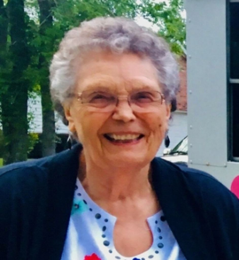 Luana M Francis
