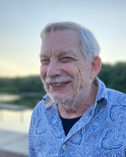 Robert Eugene Richardson Jr. Profile Photo
