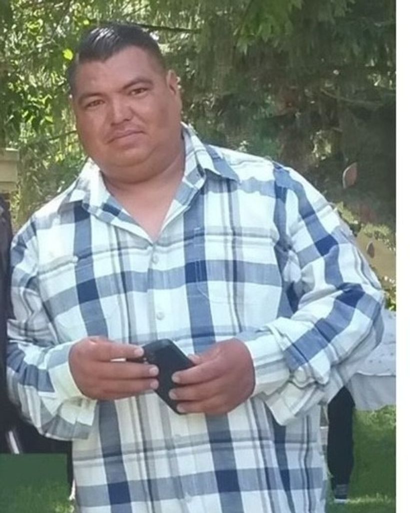 Juan Carlos Flores Hugalde