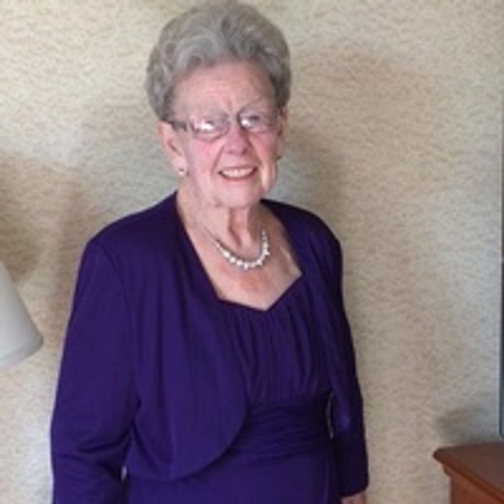 Nelly Lou Petersen