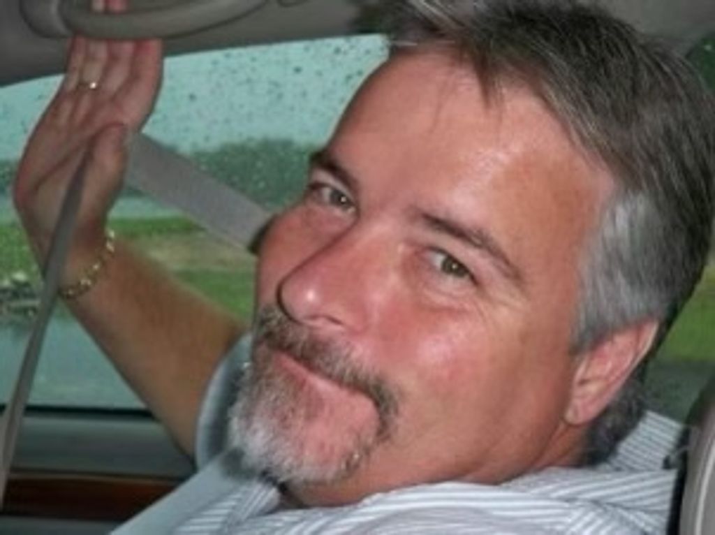 Robert Maxwell Profile Photo