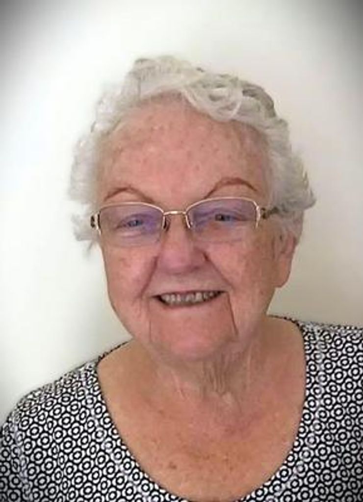 Maureen J Vaessen Profile Photo