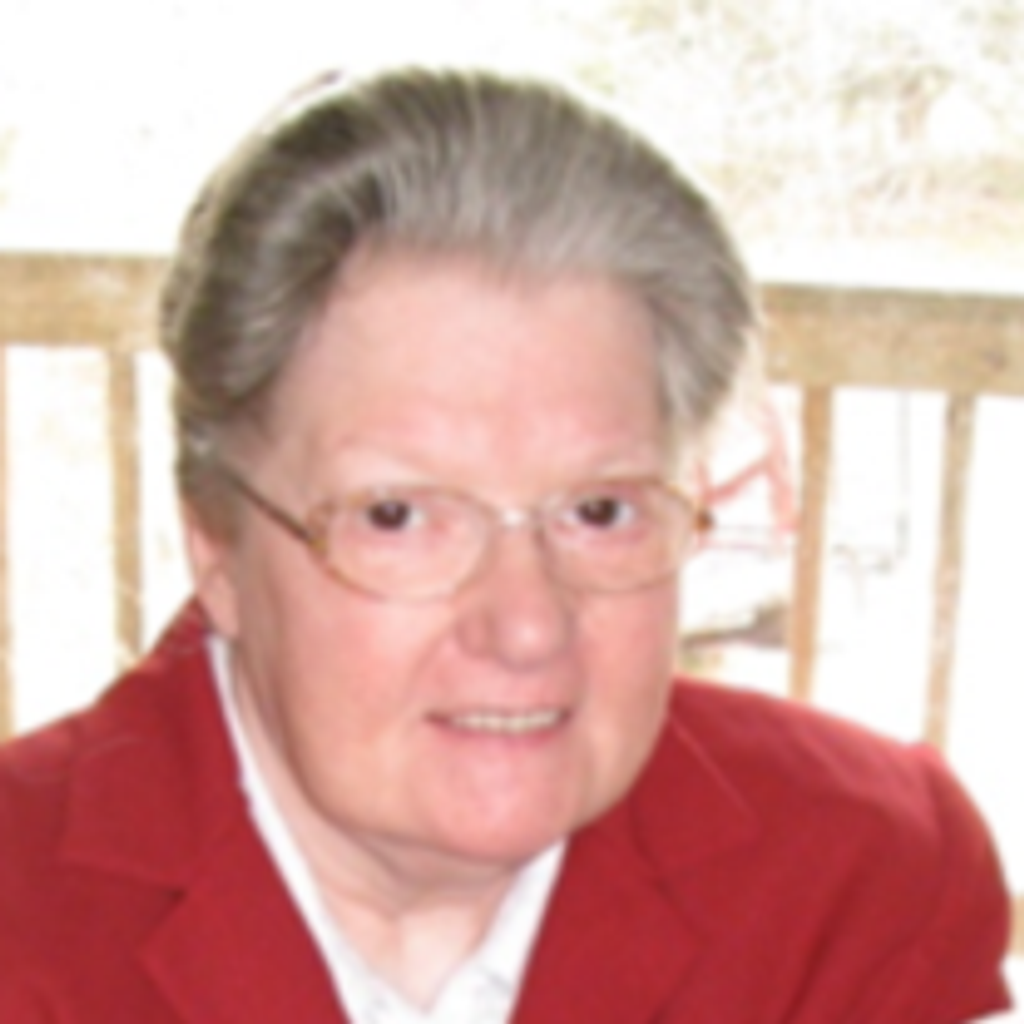 Esther L Dennis