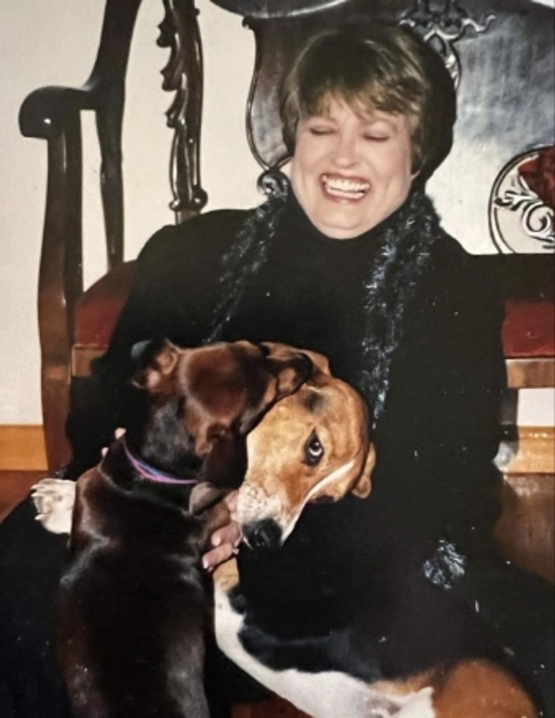 Mary Lee  Dye