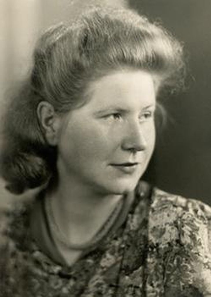 Edna M. Gossett