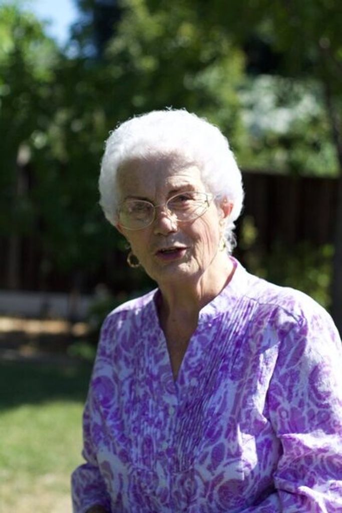 Rose Mary Lesslie Profile Photo