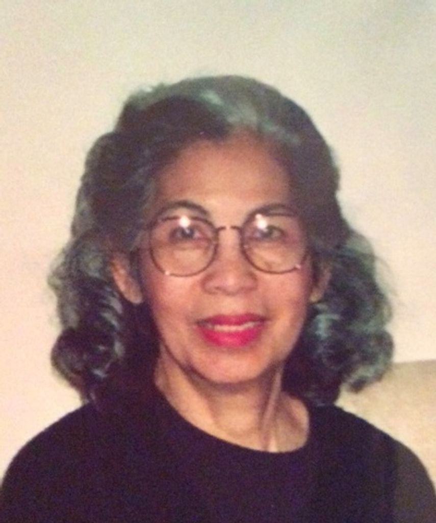 Pilar "Peggy" Vizcarra