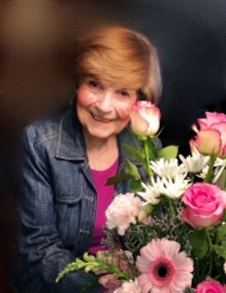 Lois Smith Estes