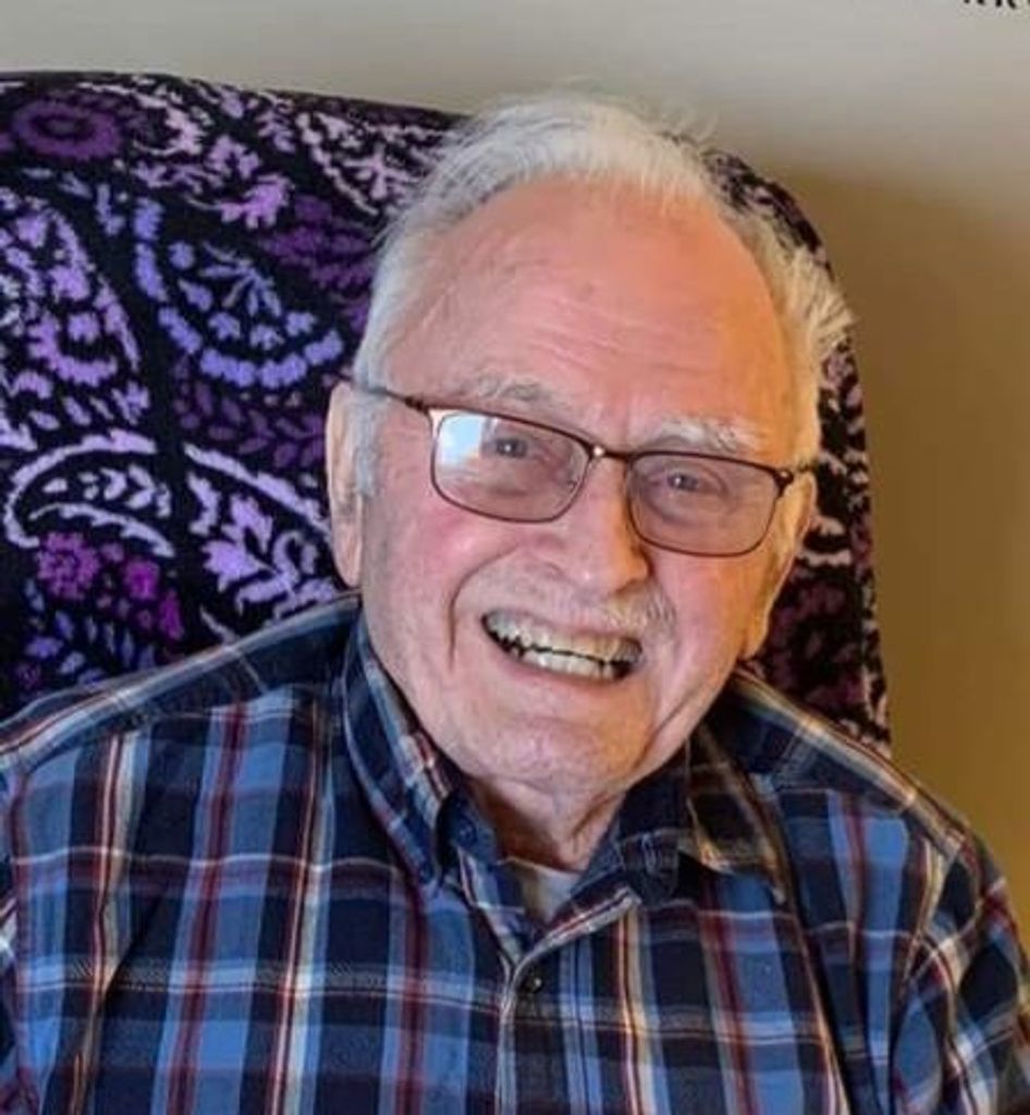 Kenneth Roland Davis Profile Photo