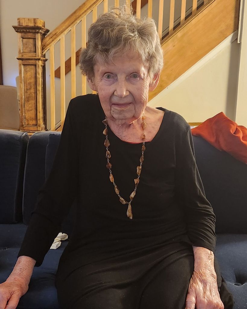 Elisabeth B.  "Lisa" Holtkamp Profile Photo