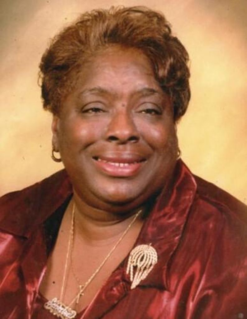 Sandra Small Profile Photo