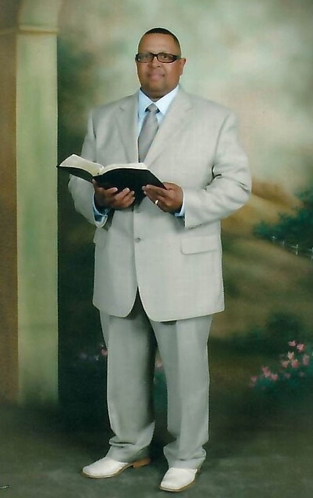 Moses Hunt Profile Photo