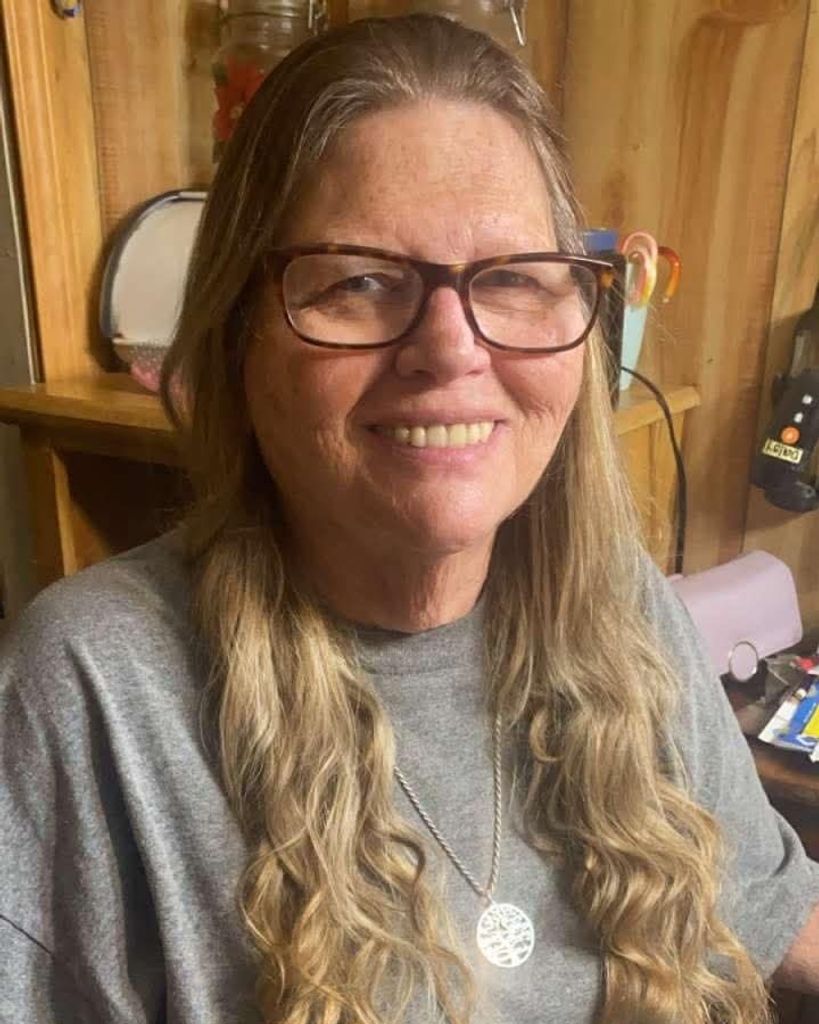 Louise Charbauski Profile Photo