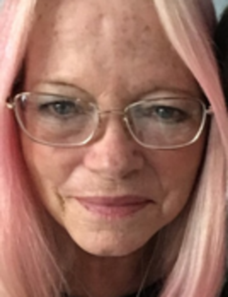 Elizabeth Sanderson Profile Photo