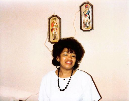 Earline Wilson photo gallery thumbnail 1 of 85