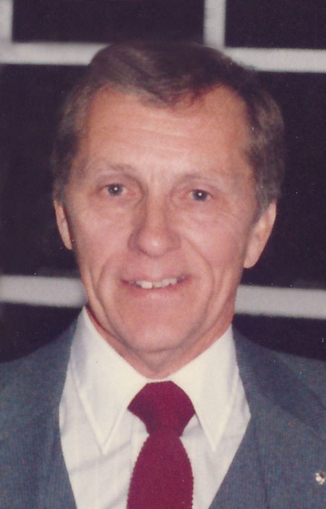 Howard "Howie" E. Oliver Profile Photo