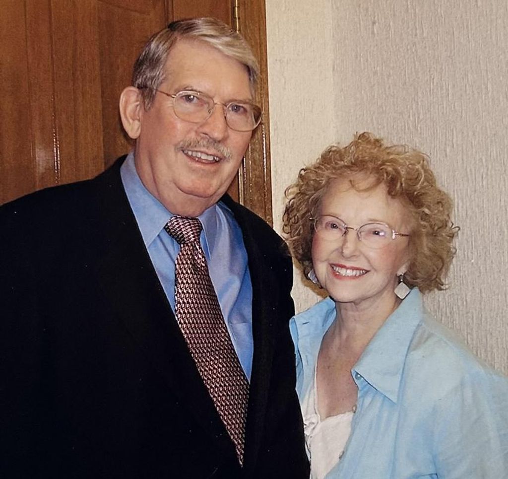 Marylyn J. (Lamar) & Franklin Gordon Robertson Profile Photo