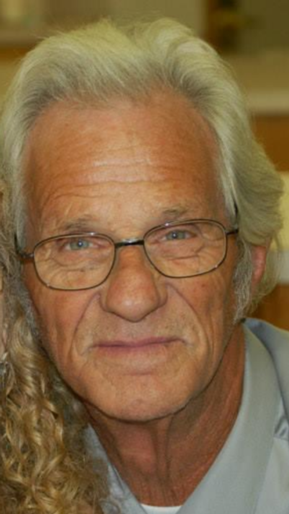 Floyd M. "Hammer" Mathews, Sr. Profile Photo