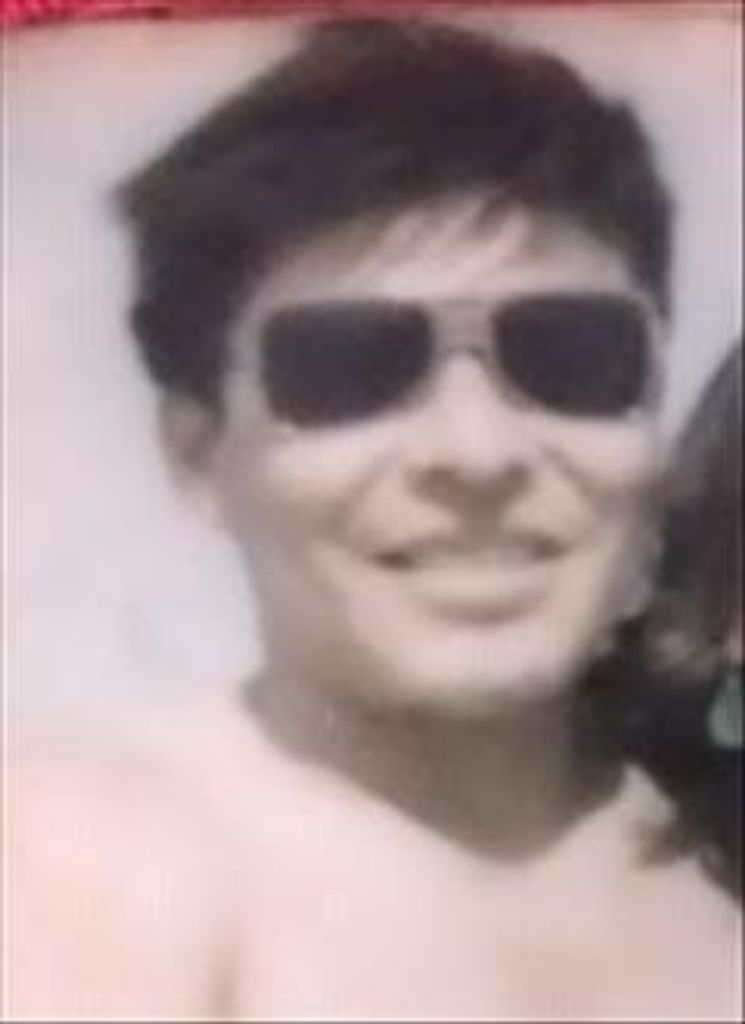 Rodolfo R Desisuentes