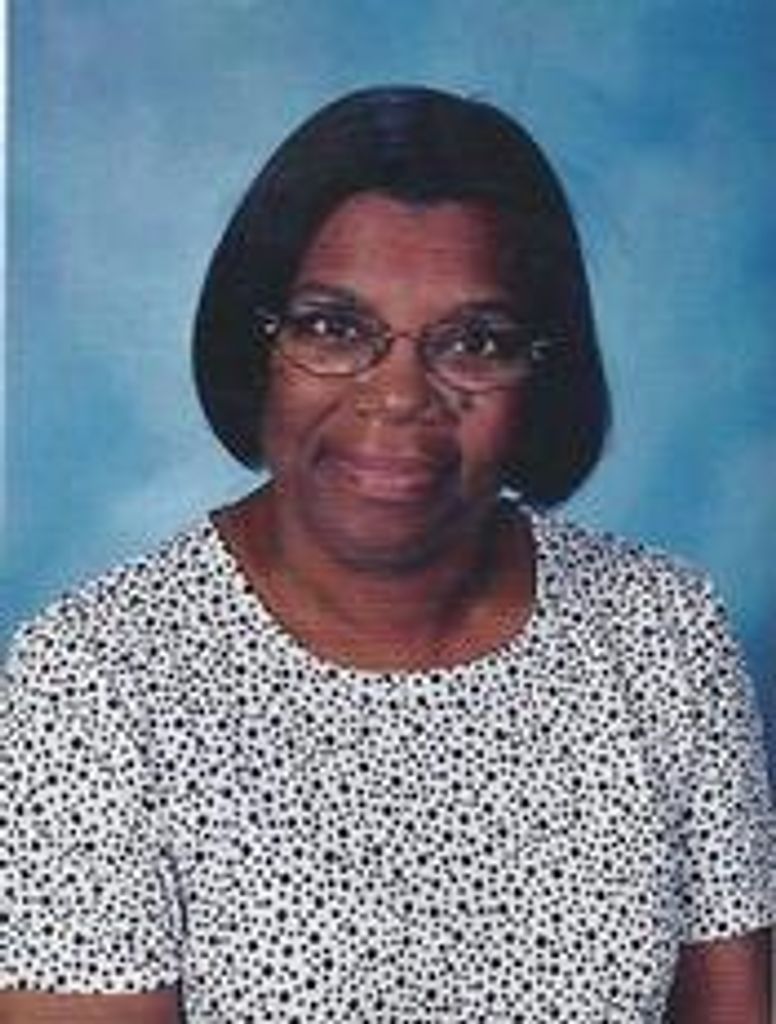 Gwendolyn Foxx Slade