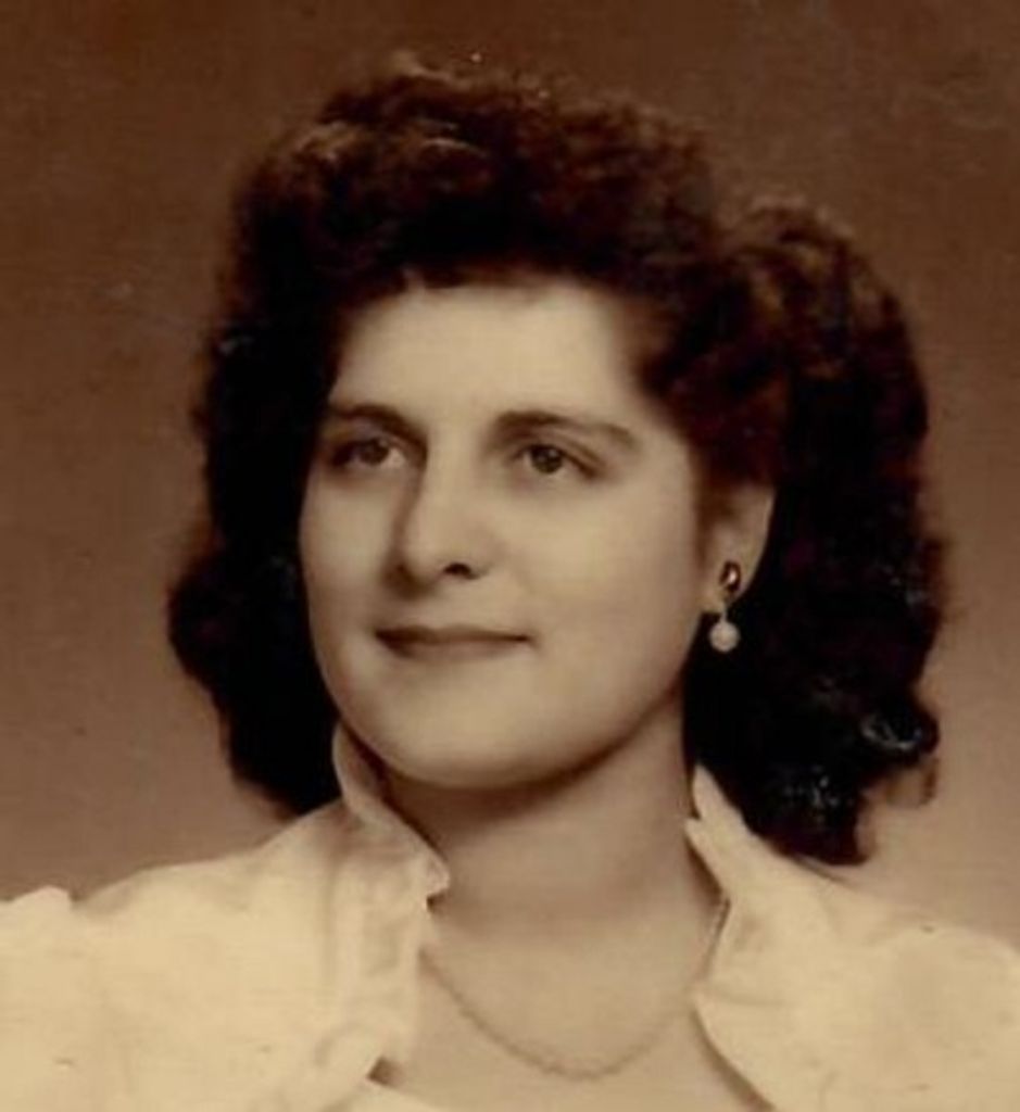 Angeline Zaorski Profile Photo