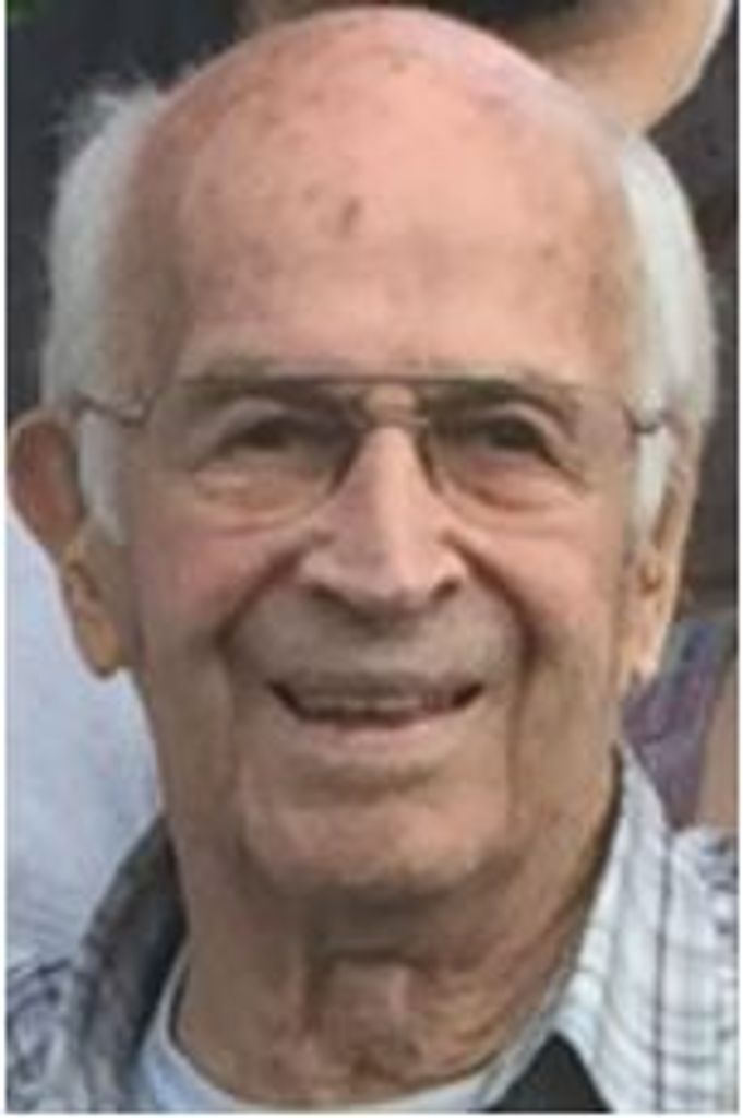 Manuel Carvalho Profile Photo