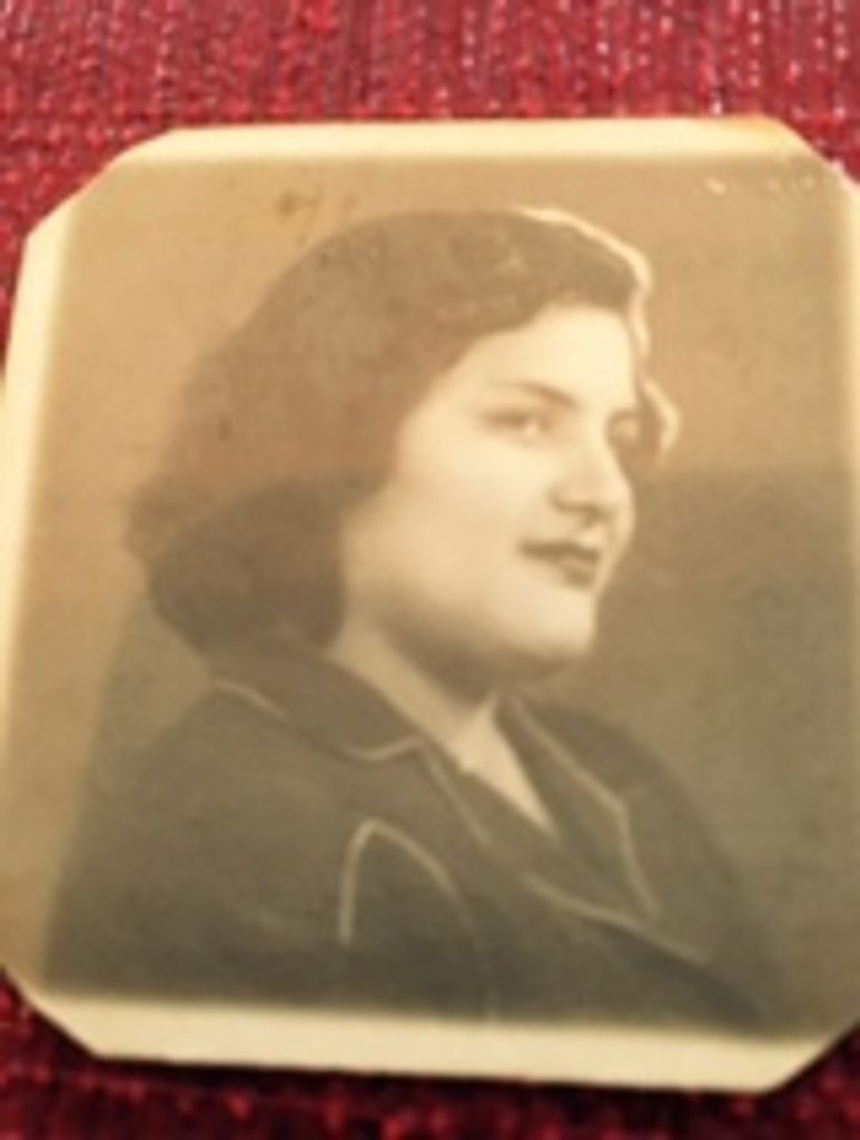 Gloria Salazar