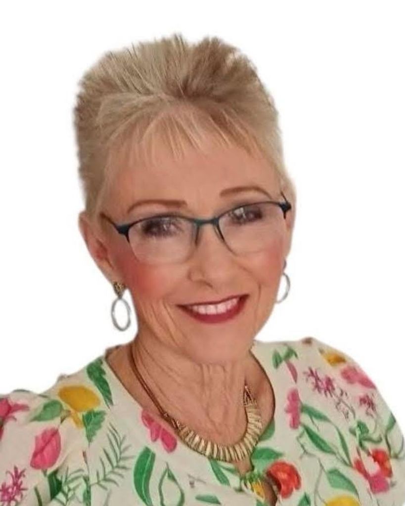 Colleen Therese Valenta "Kelly"