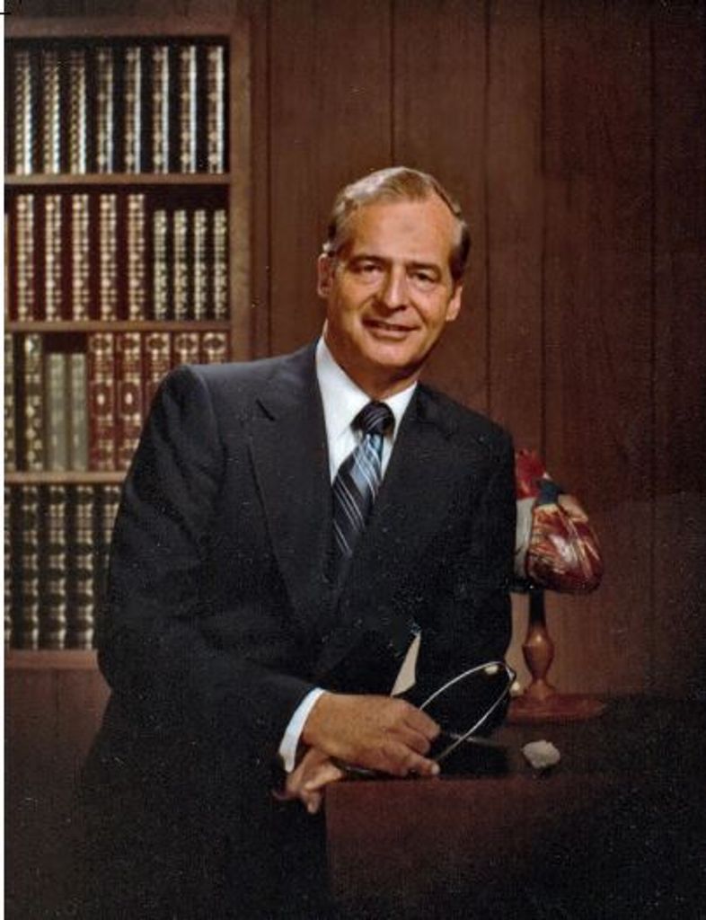 Sr Robert Heyburn M.D. Bullington
