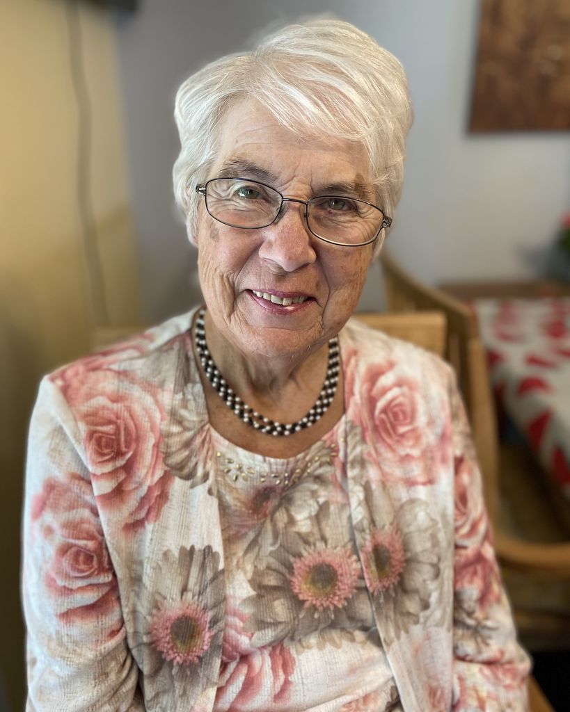 Edna Elizabeth Hawkins