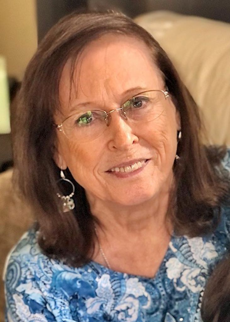 Patricia "Pat" Mae (Taylor)  Roberts