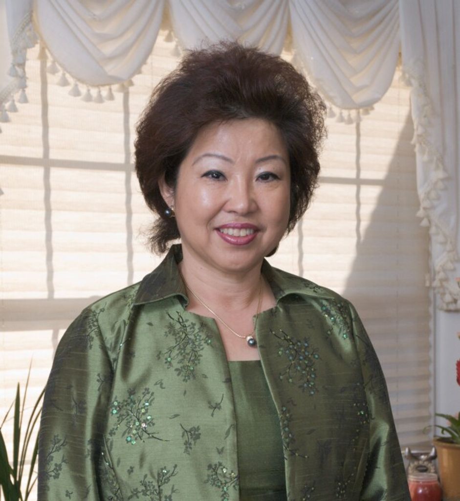Yong Suk Sidebottom