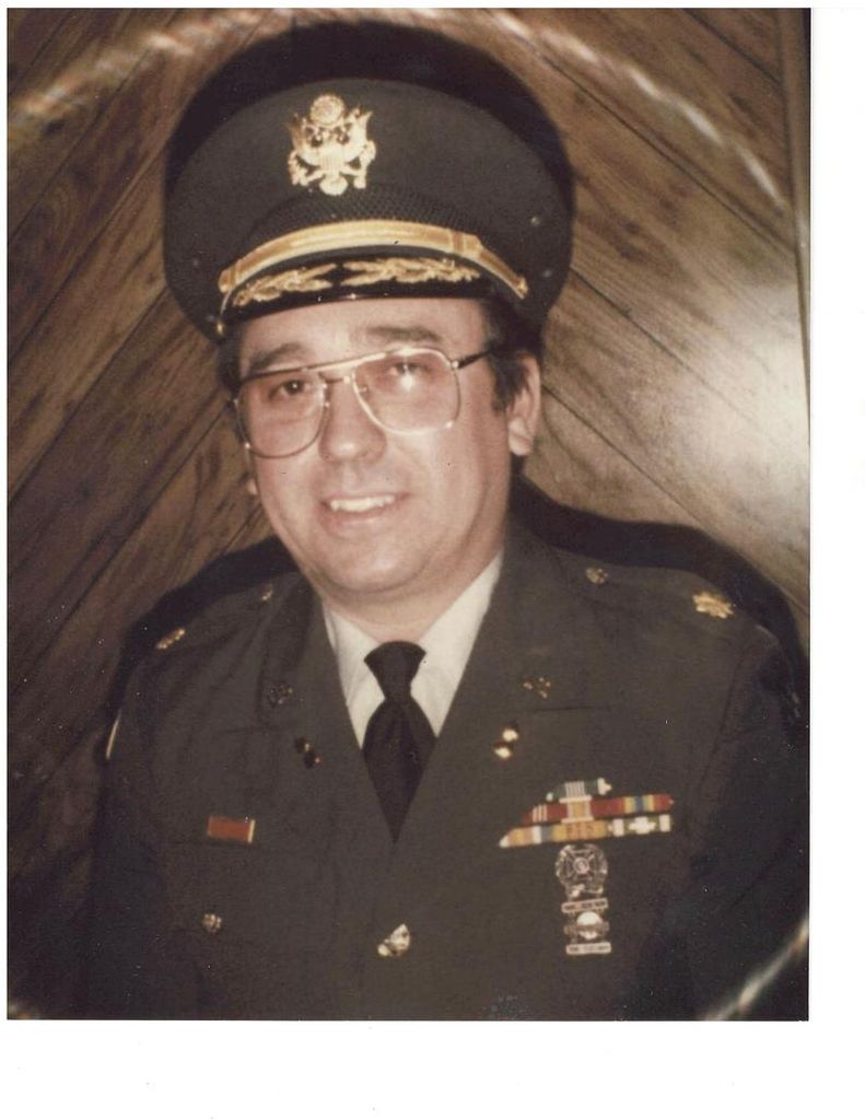 Frank Nelson Reynolds Profile Photo