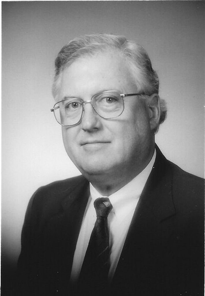 Robert "Bob" Sheehan Profile Photo